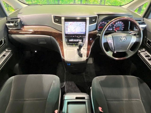 TOYOTA VELLFIRE 4WD 2012