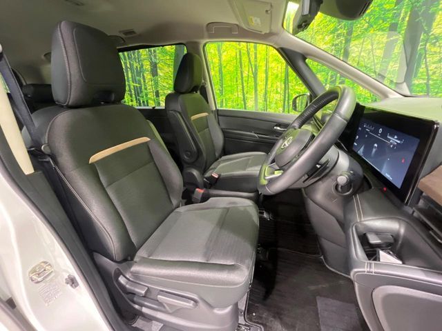 NISSAN SERENA  WG 4WD 2023