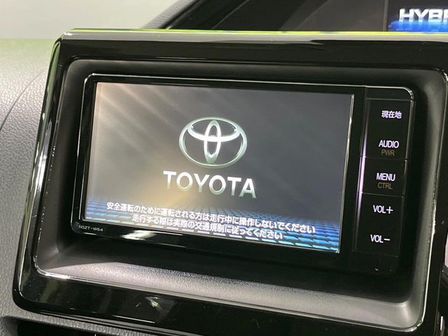 TOYOTA ESQUIRE HYBRID 2016