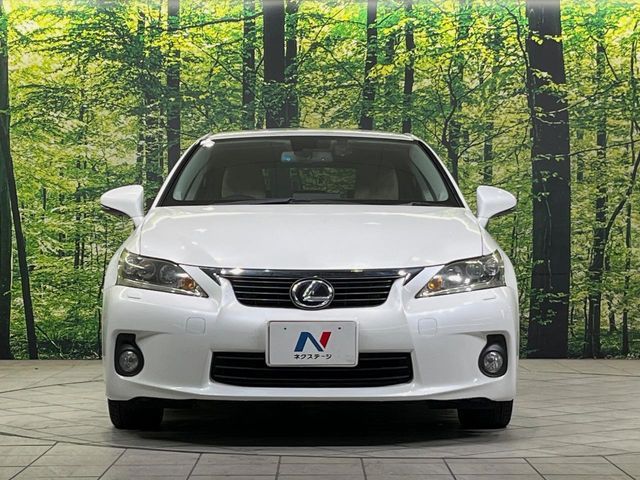 TOYOTA LEXUS CT200h 2011