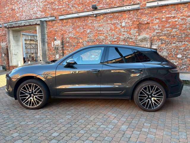 PORSCHE PORSCHE Macan 2023