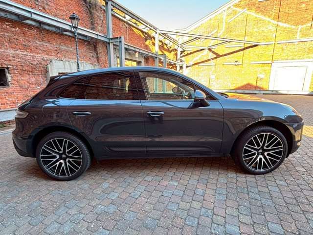 PORSCHE PORSCHE Macan 2023