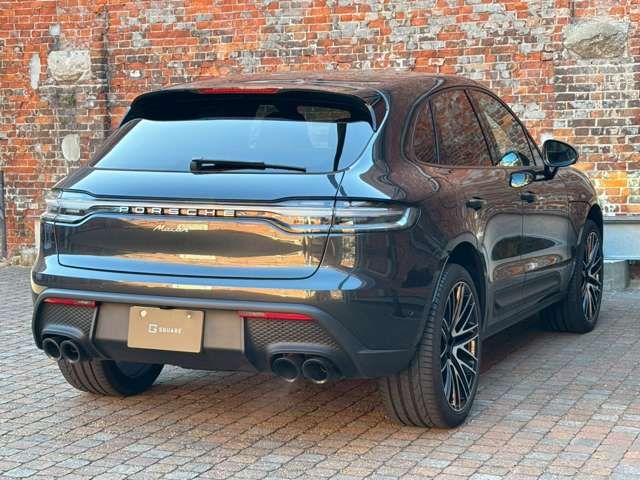 PORSCHE PORSCHE Macan 2023