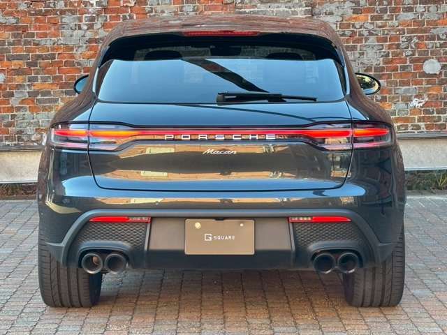 PORSCHE PORSCHE Macan 2023