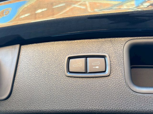 PORSCHE PORSCHE Macan 2023