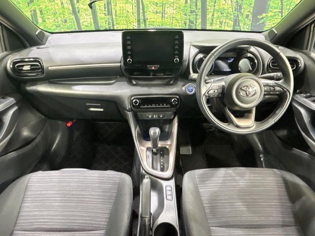 TOYOTA YARIS HYBRID 2021