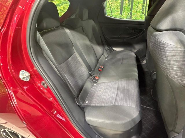 TOYOTA YARIS HYBRID 2021