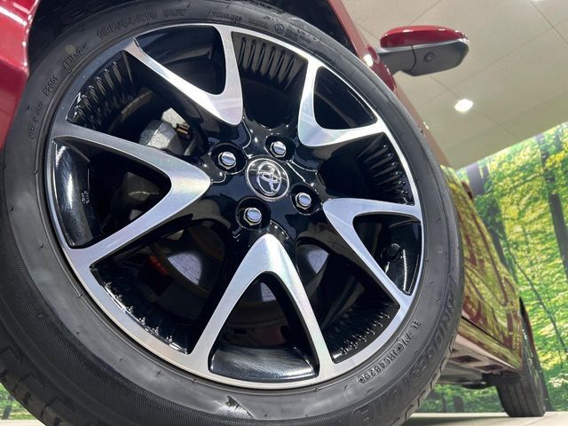 TOYOTA YARIS HYBRID 2021