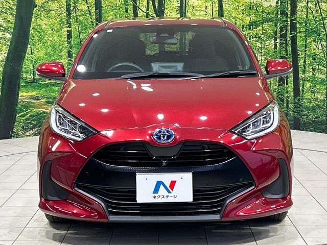 TOYOTA YARIS HYBRID 2021