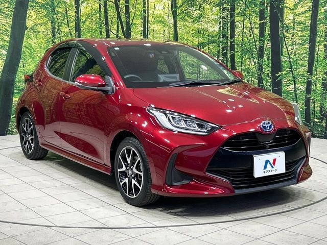 TOYOTA YARIS HYBRID 2021