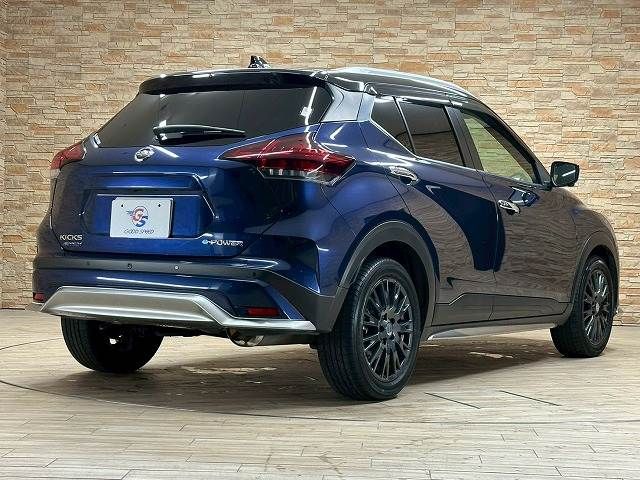 NISSAN KICKS 2022