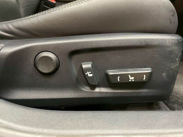 TOYOTA LEXUS IS300h 2013