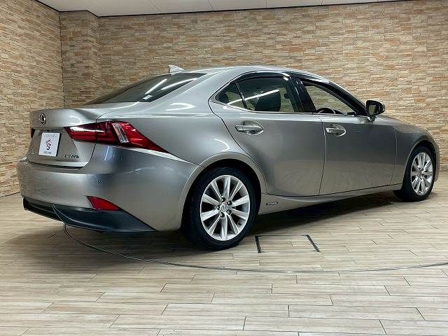 TOYOTA LEXUS IS300h 2013