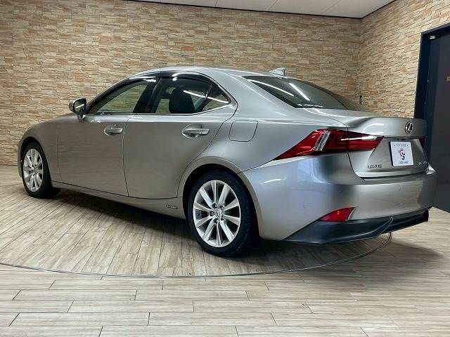 TOYOTA LEXUS IS300h 2013