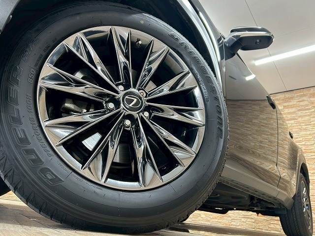 TOYOTA LEXUS NX300h AWD 2018