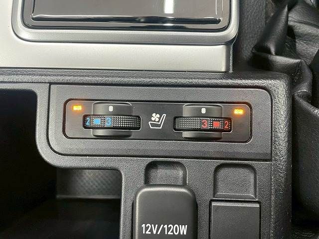 TOYOTA LANDCRUISER PRADO 2019