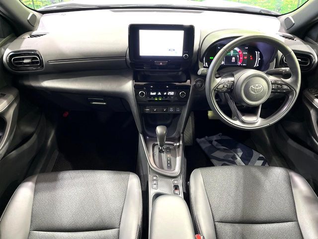 TOYOTA YARIS CROSS HYBRID 2025