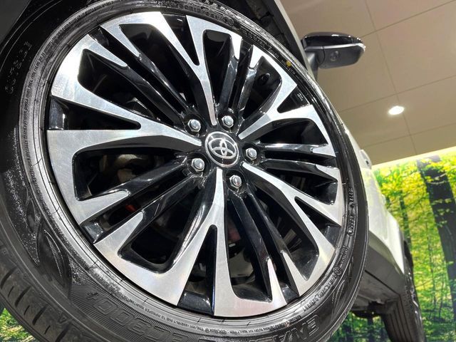 TOYOTA YARIS CROSS HYBRID 2025