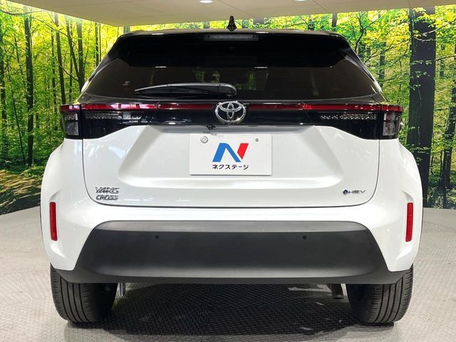 TOYOTA YARIS CROSS HYBRID 2025