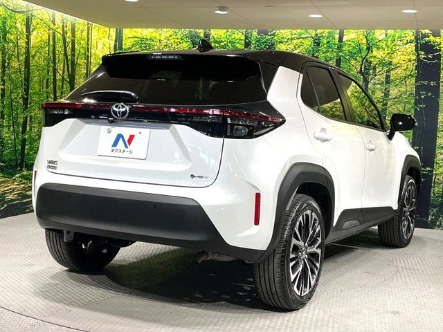 TOYOTA YARIS CROSS HYBRID 2025