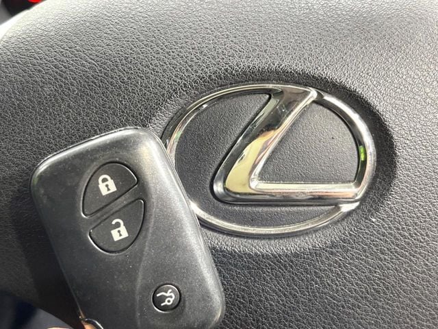 TOYOTA LEXUS IS250 2012