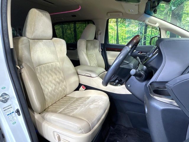 TOYOTA VELLFIRE  HYBRID 4WD 2015