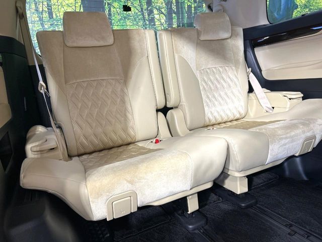 TOYOTA VELLFIRE  HYBRID 4WD 2015