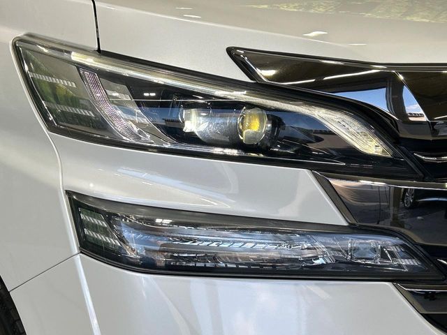 TOYOTA VELLFIRE  HYBRID 4WD 2015