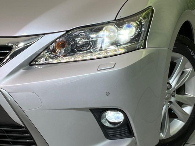 TOYOTA LEXUS CT200h 2014