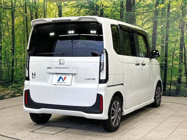 HONDA N BOX CUSTOM 2024