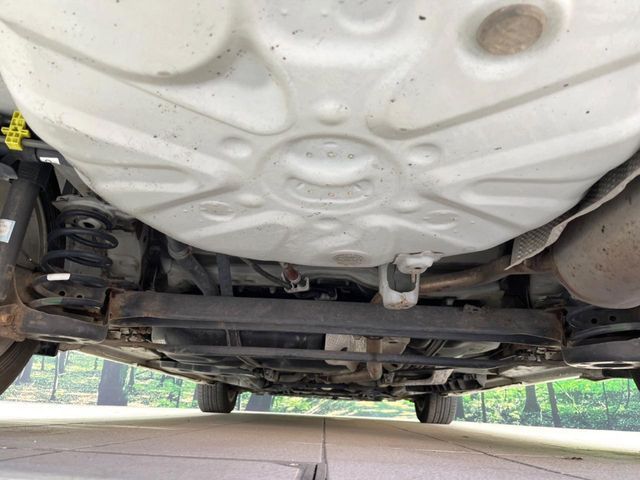 TOYOTA PRIUS Alpha 2012