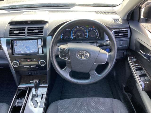 TOYOTA CAMRY HYBRID 2011