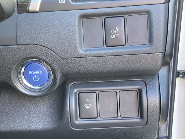 TOYOTA CAMRY HYBRID 2011