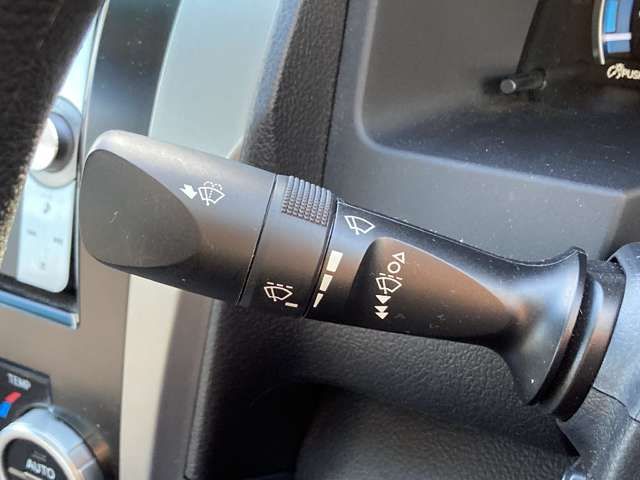 TOYOTA CAMRY HYBRID 2011