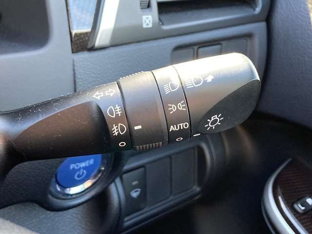 TOYOTA CAMRY HYBRID 2011