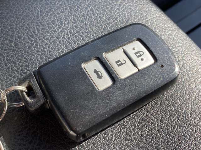 TOYOTA CAMRY HYBRID 2011