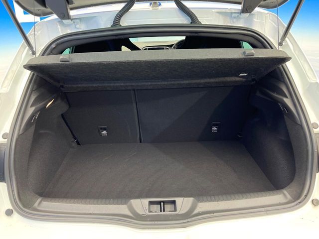 RENAULT RENAULT MEGANE hatchback 2022