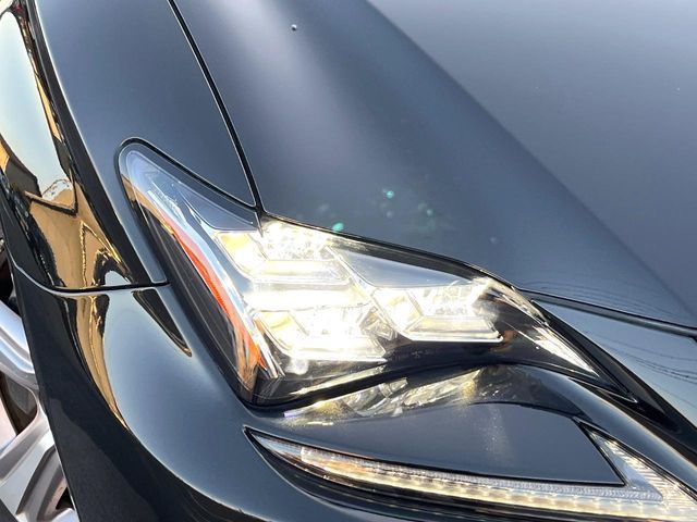 TOYOTA LEXUS RC300h 2016