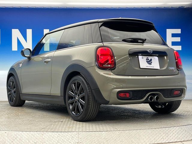 BMW MINI COOPER SD 2018