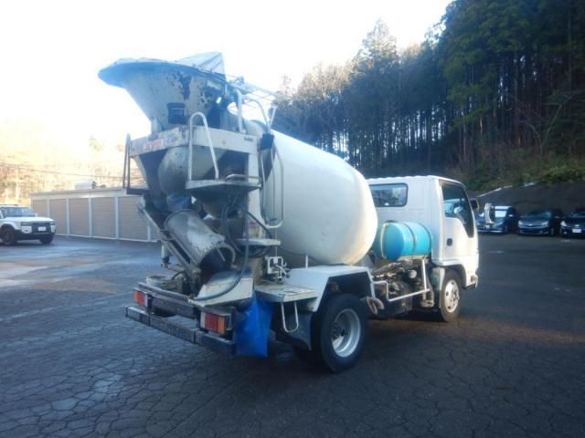 NISSAN DIESEL CONDOR 2012