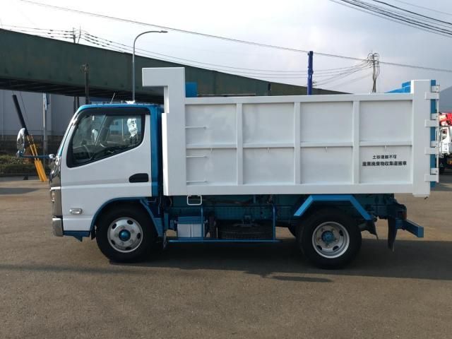 MITSUBISHI CANTER 2022