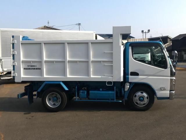 MITSUBISHI CANTER 2022