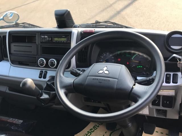 MITSUBISHI CANTER 2022