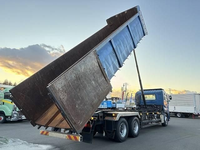 NISSAN DIESEL Quon 2016