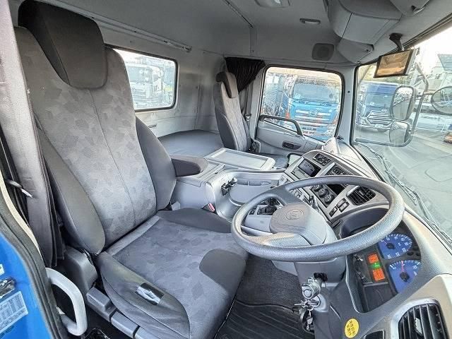 NISSAN DIESEL Quon 2016