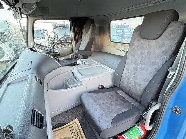 NISSAN DIESEL Quon 2016