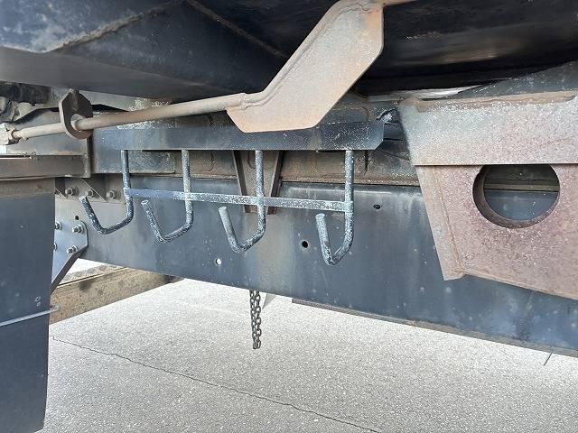 NISSAN DIESEL Quon 2016