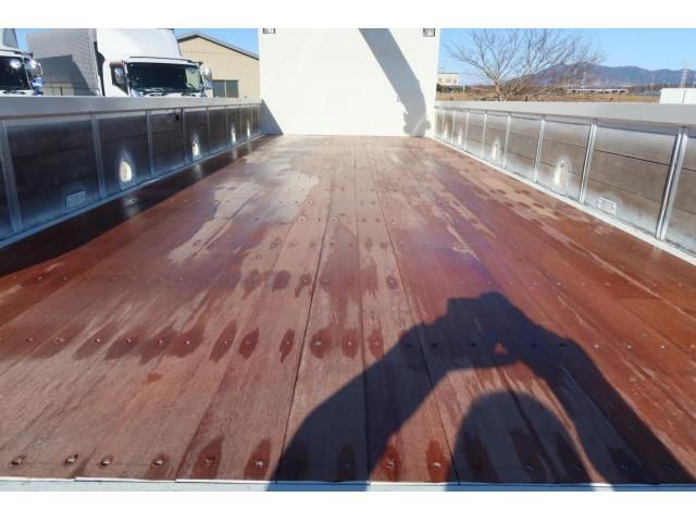 MITSUBISHI FUSOU FIGHTER 2012