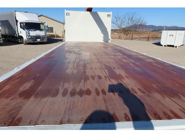 MITSUBISHI FUSOU FIGHTER 2012