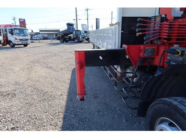 MITSUBISHI FUSOU FIGHTER 2012